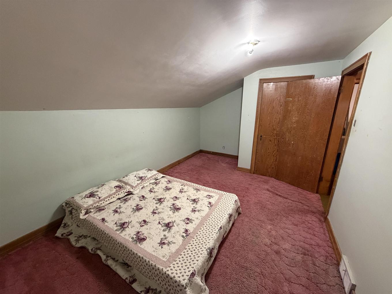 2101 Walsh Street E, Thunder Bay, ON