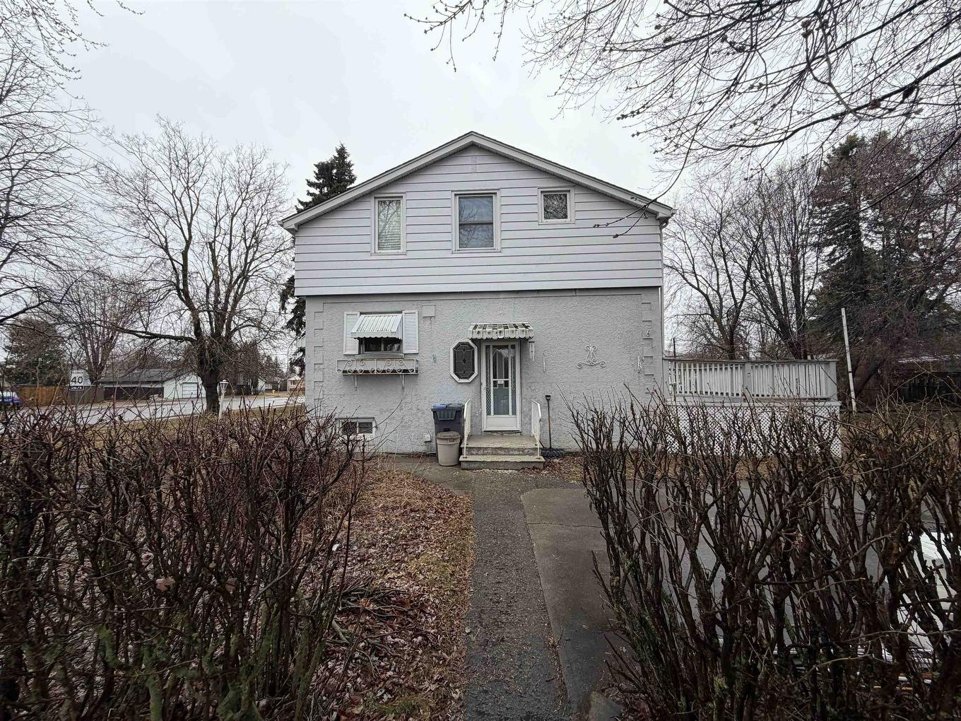 2101 Walsh Street E, Thunder Bay, ON