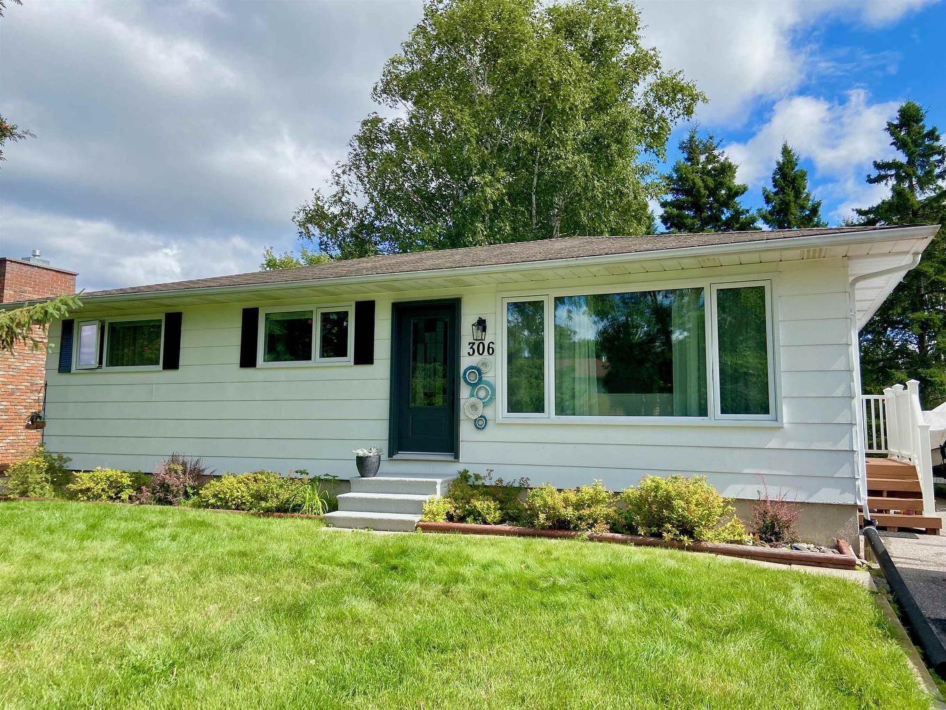 306 Wilde Street, Dryden, ON - Outdoor