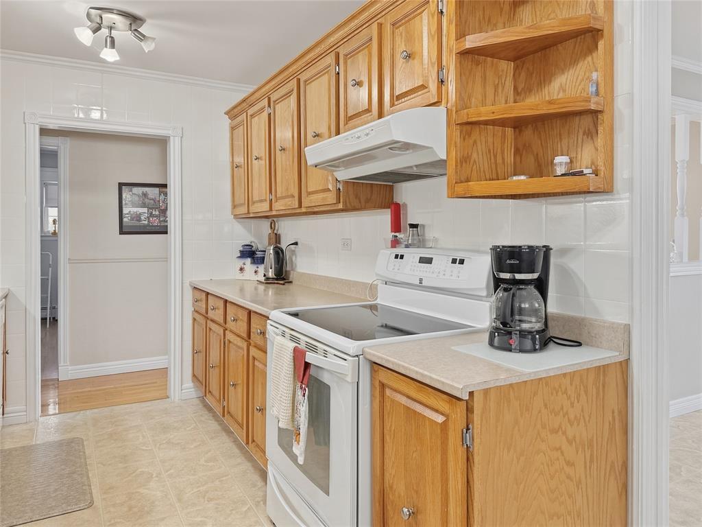 16 Spencer Road, Centreville, NL - Indoor Photo Showing Kitchen