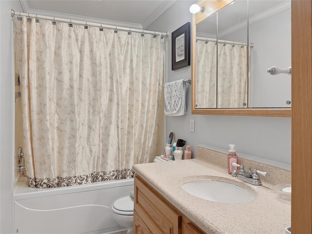16 Spencer Road, Centreville, NL - Indoor Photo Showing Bathroom