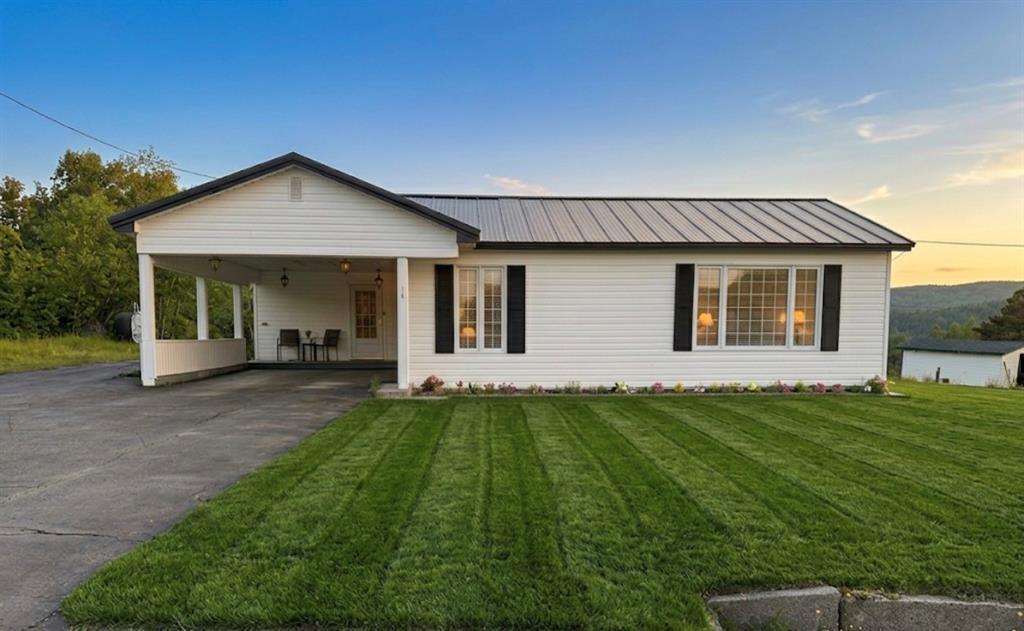 16 Spencer Road, Centreville, NL - Outdoor
