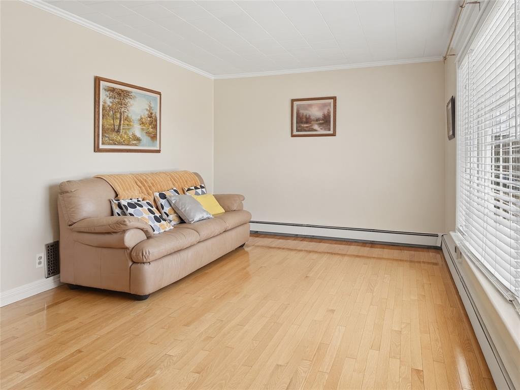16 Spencer Road, Centreville, NL - Indoor