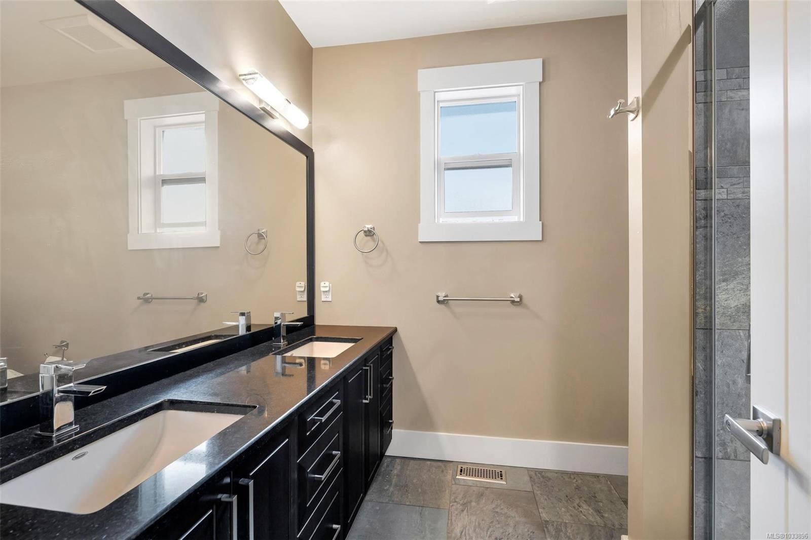 2607 Ruby Crt, Langford, BC