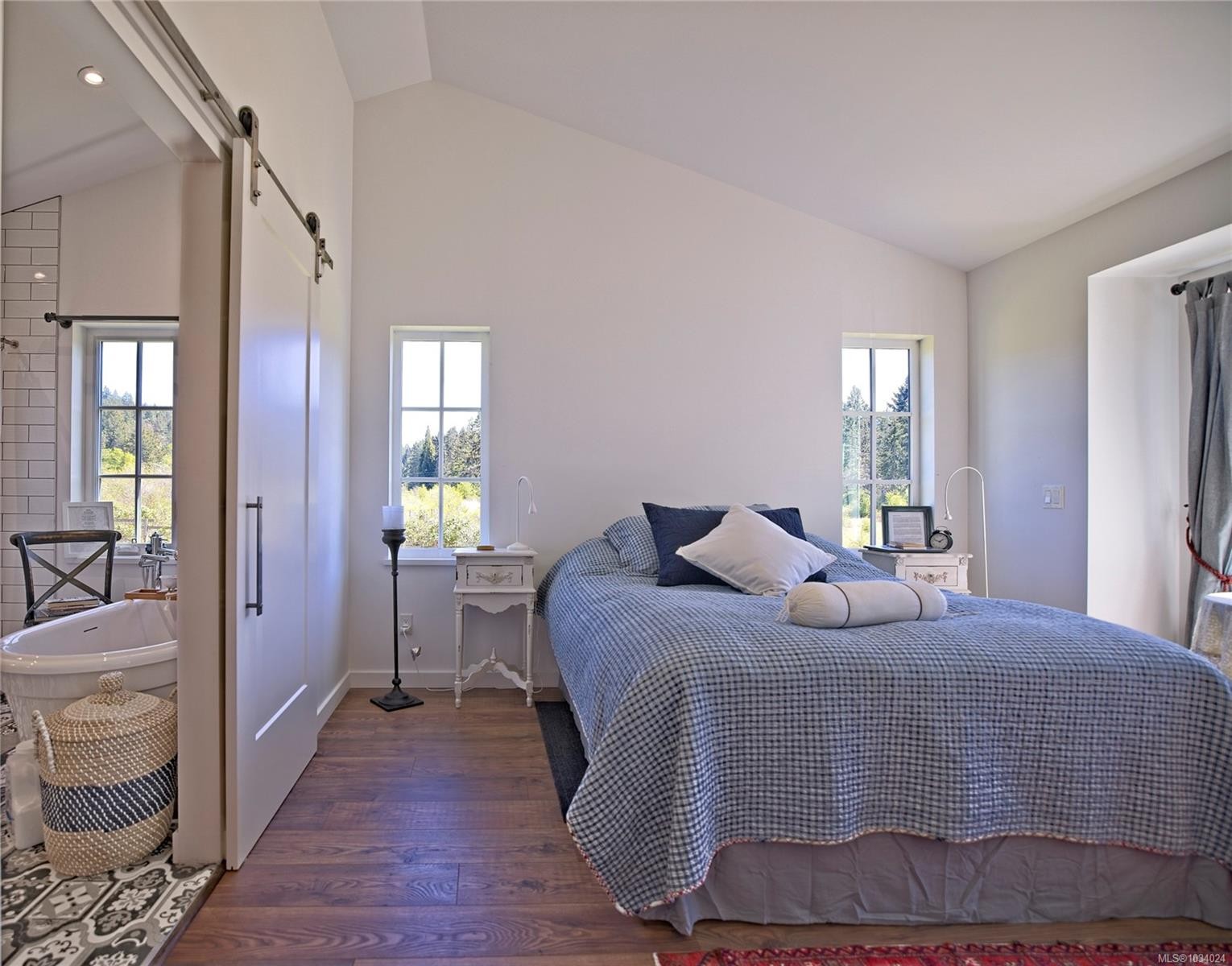 146 Tantramar Dr, Salt Spring, BC