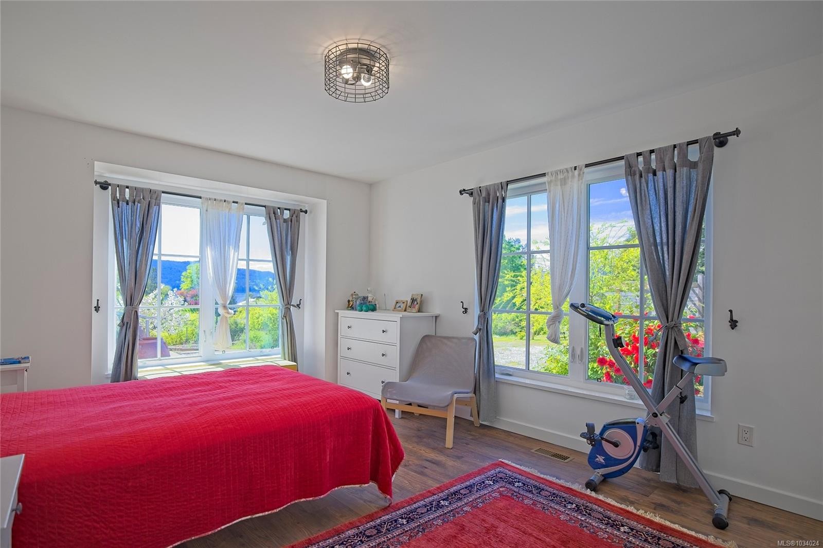 146 Tantramar Dr, Salt Spring, BC