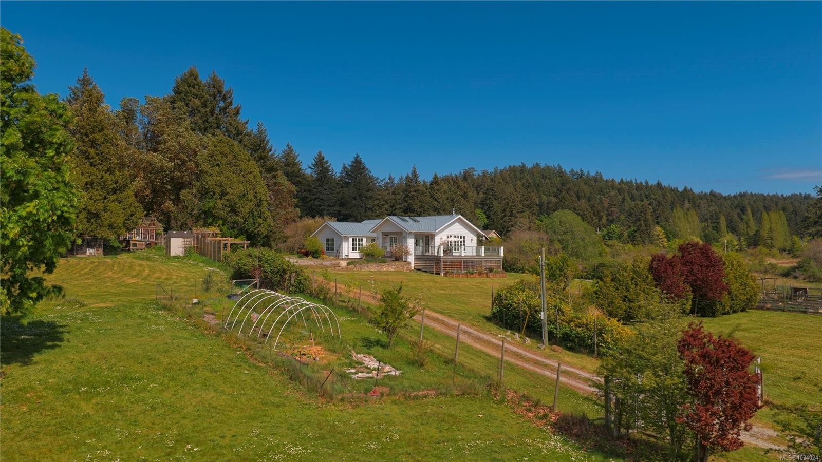 146 Tantramar Dr, Salt Spring, BC