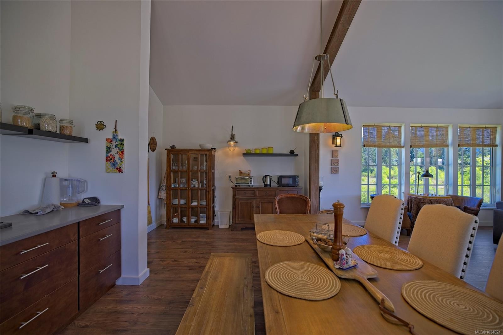 146 Tantramar Dr, Salt Spring, BC