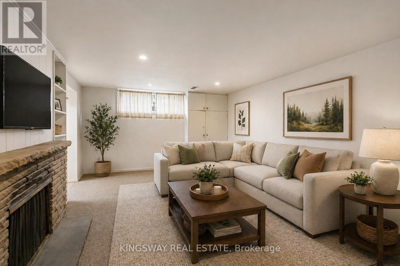 2175 Denise Road, Mississauga, ON - Indoor Photo Showing Living Room With Fireplace