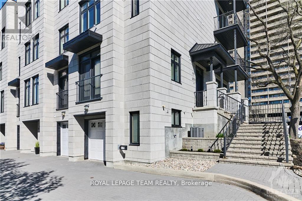10 - 800 Melwood Avenue, Ottawa, ON - Outdoor