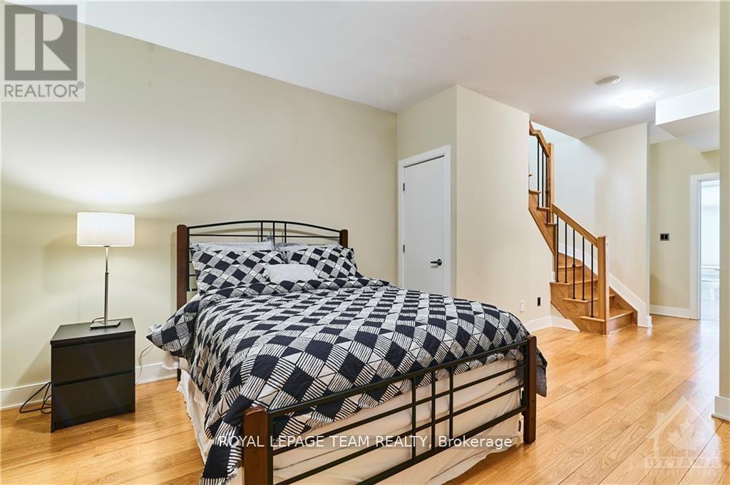 10 - 800 Melwood Avenue, Ottawa, ON - Indoor Photo Showing Bedroom
