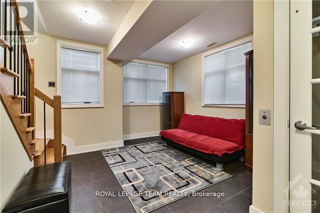 10 - 800 Melwood Avenue, Ottawa, ON - Indoor Photo Showing Other Room