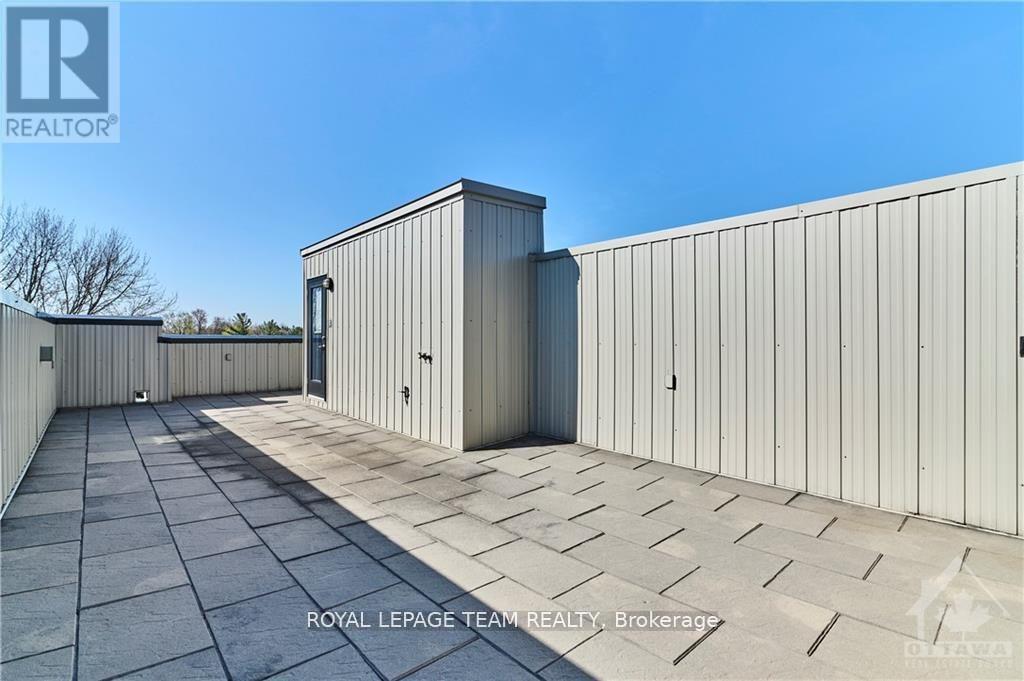 10 - 800 Melwood Avenue, Ottawa, ON - Outdoor