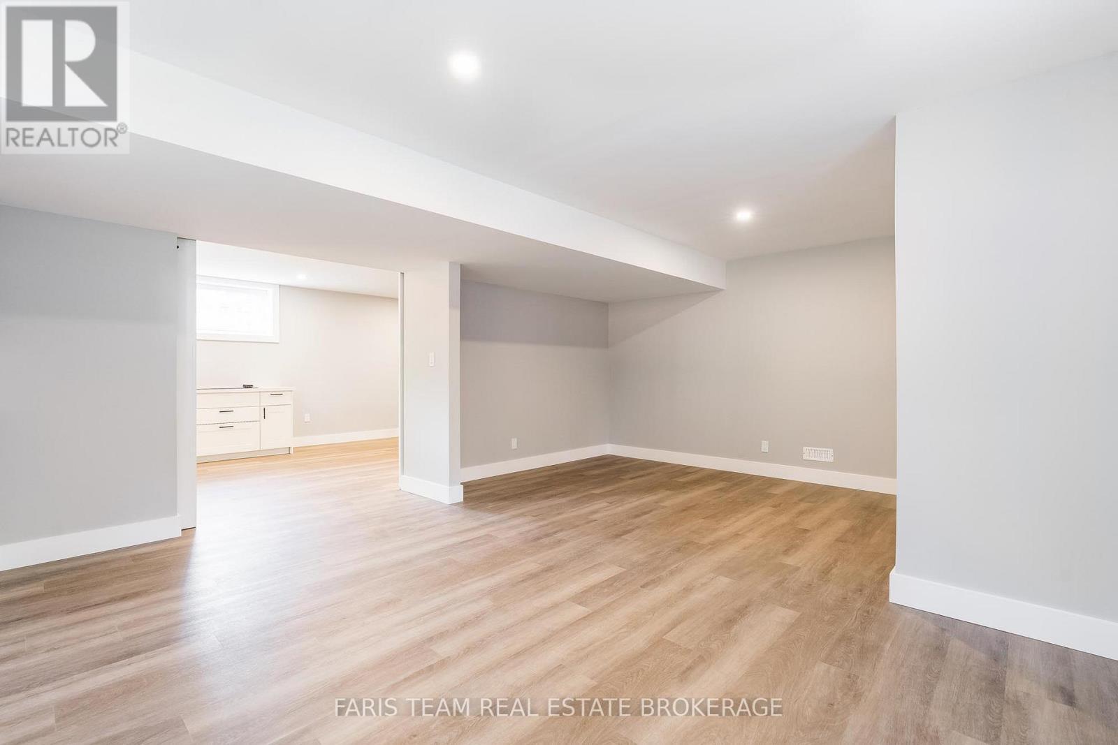 16 Tall Pines Drive, Tiny, ON