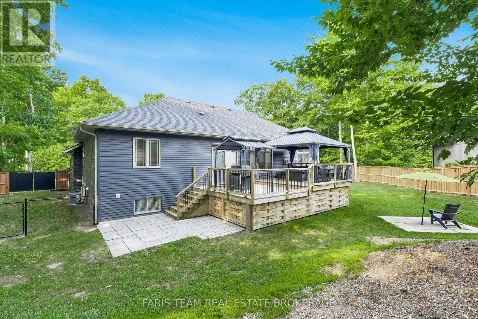 16 Tall Pines Drive, Tiny, ON