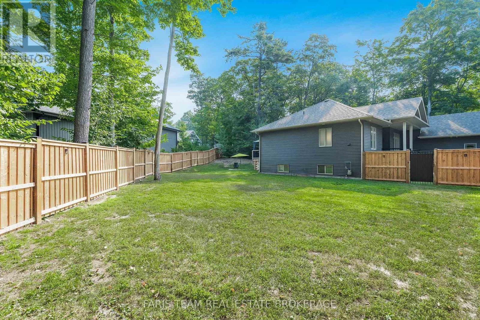 16 Tall Pines Drive, Tiny, ON