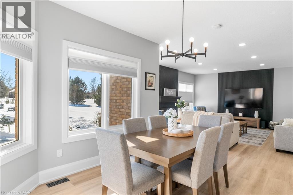 2 Cloverlea Crescent, St. George, ON - Indoor Photo Showing Other Room