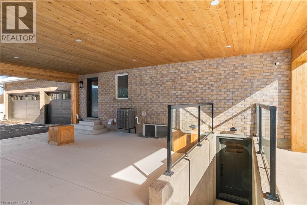 2 Cloverlea Crescent, St. George, ON - Outdoor With Exterior