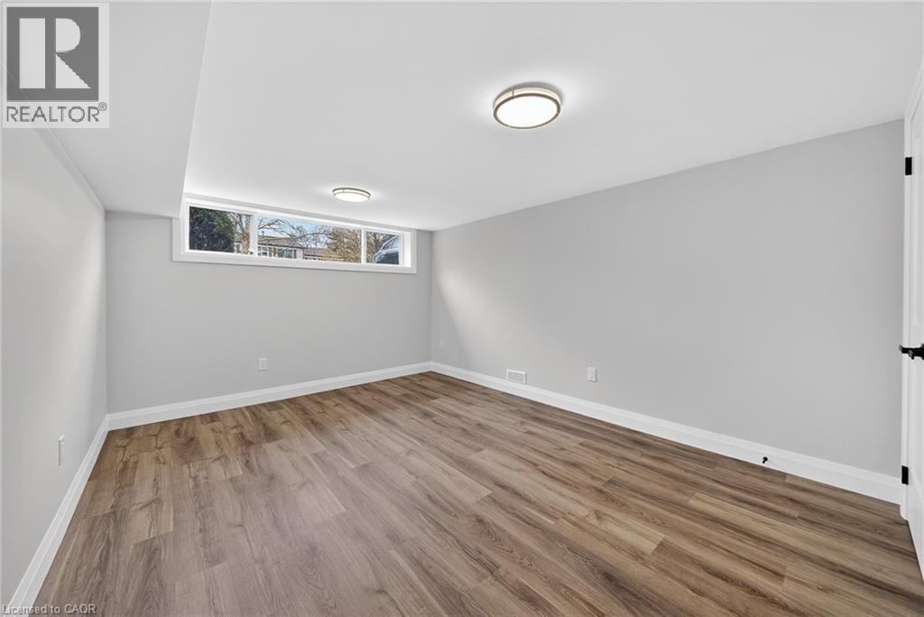 201 Ridge Street, Hamilton, ON - Indoor Photo Showing Other Room