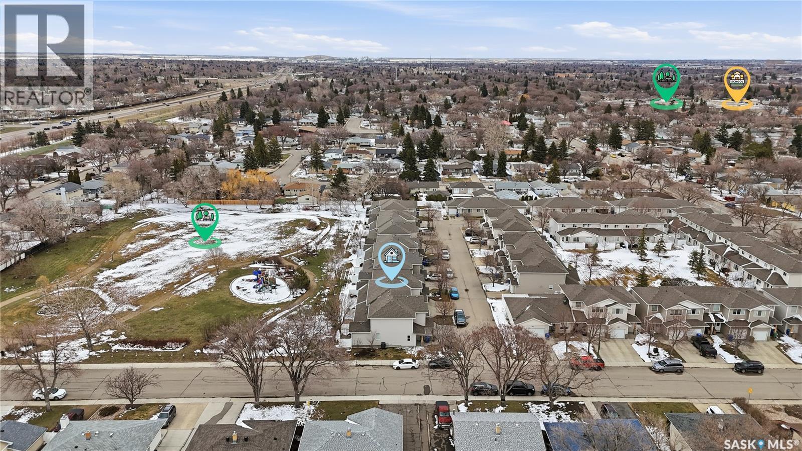 375 Pickard Way N, Regina, SK - Outdoor With View