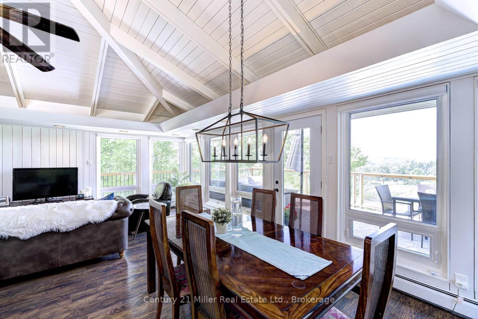 50 Greensview Drive, Kitchener, ON - Indoor Photo Showing Dining Room
