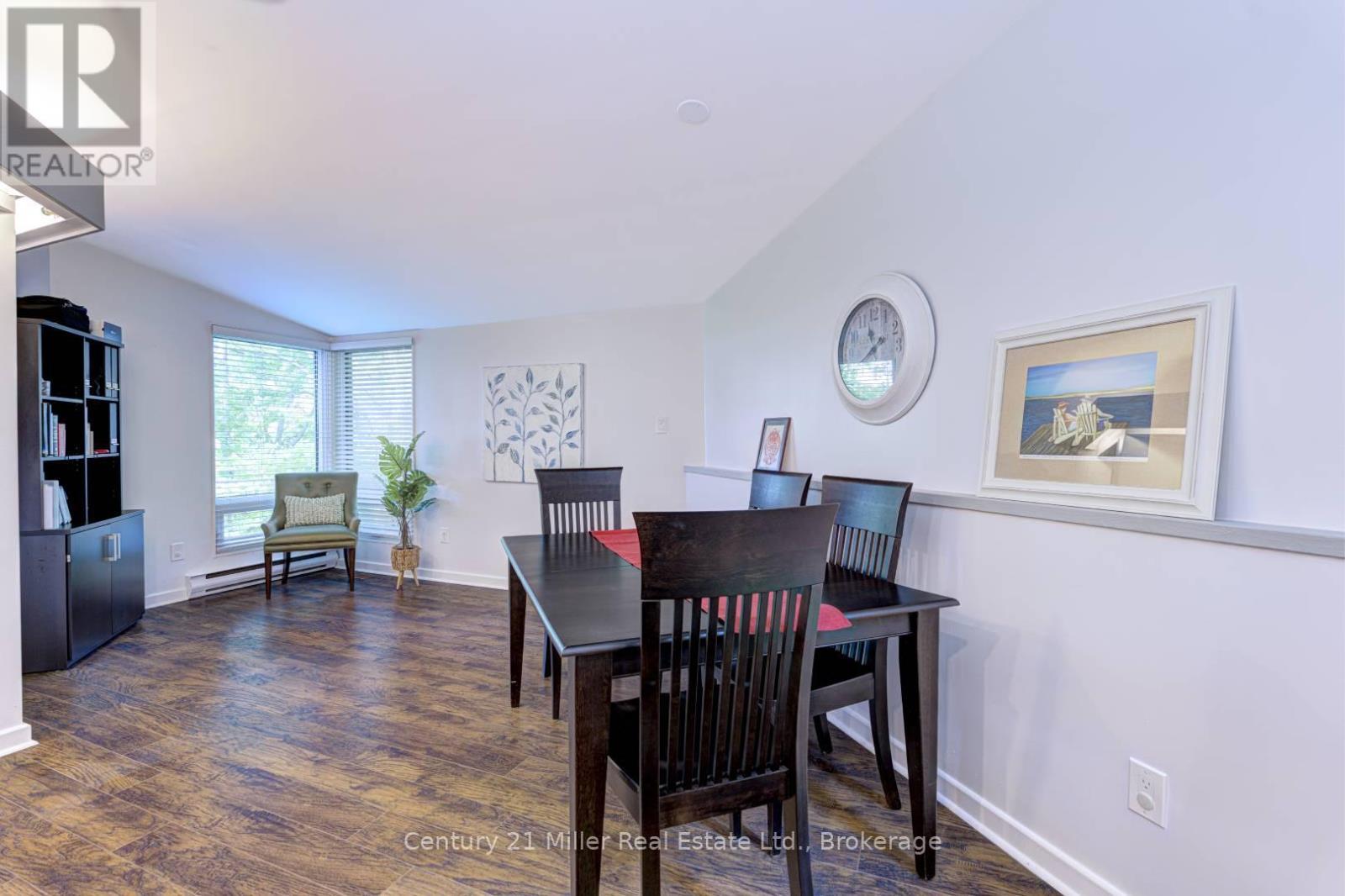 50 Greensview Drive, Kitchener, ON - Indoor Photo Showing Dining Room