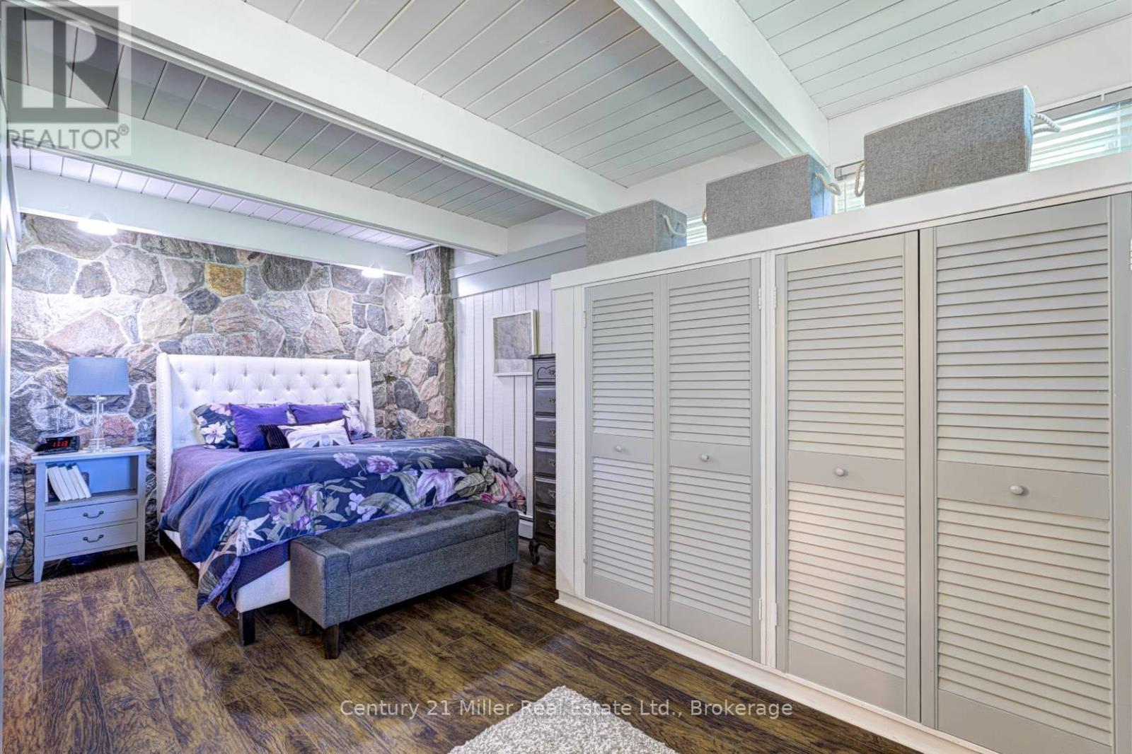 50 Greensview Drive, Kitchener, ON - Indoor Photo Showing Bedroom
