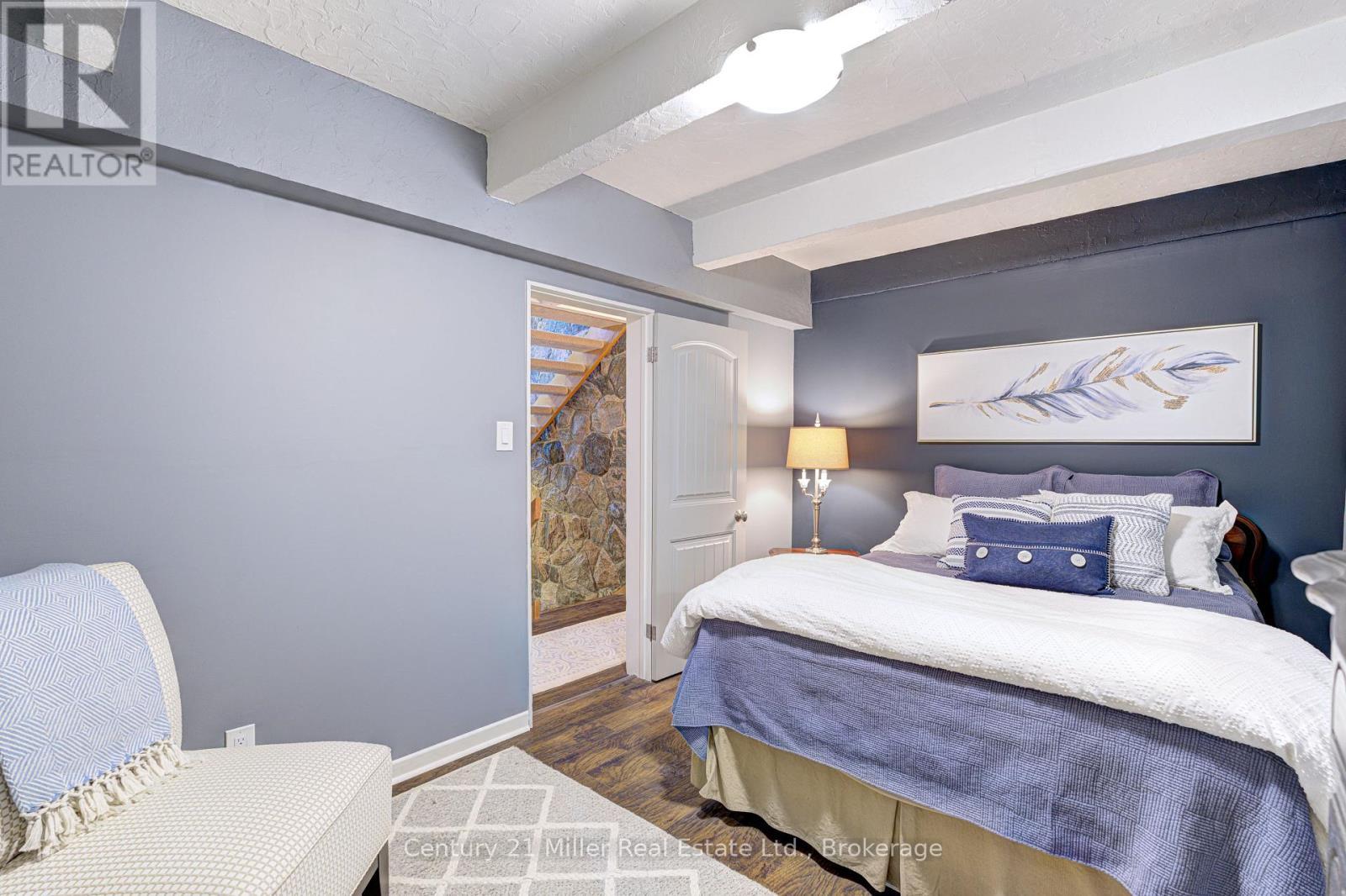 50 Greensview Drive, Kitchener, ON - Indoor Photo Showing Bedroom
