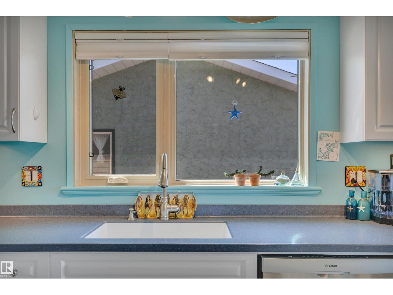 4231 39 Av, Leduc, AB - Indoor