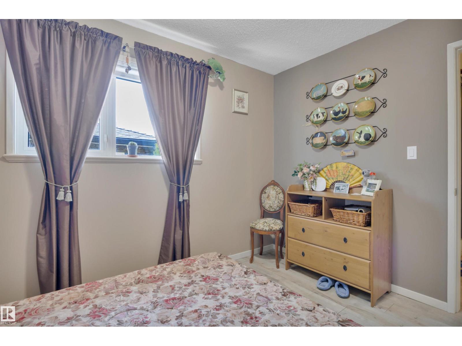 4231 39 Av, Leduc, AB - Indoor Photo Showing Bedroom