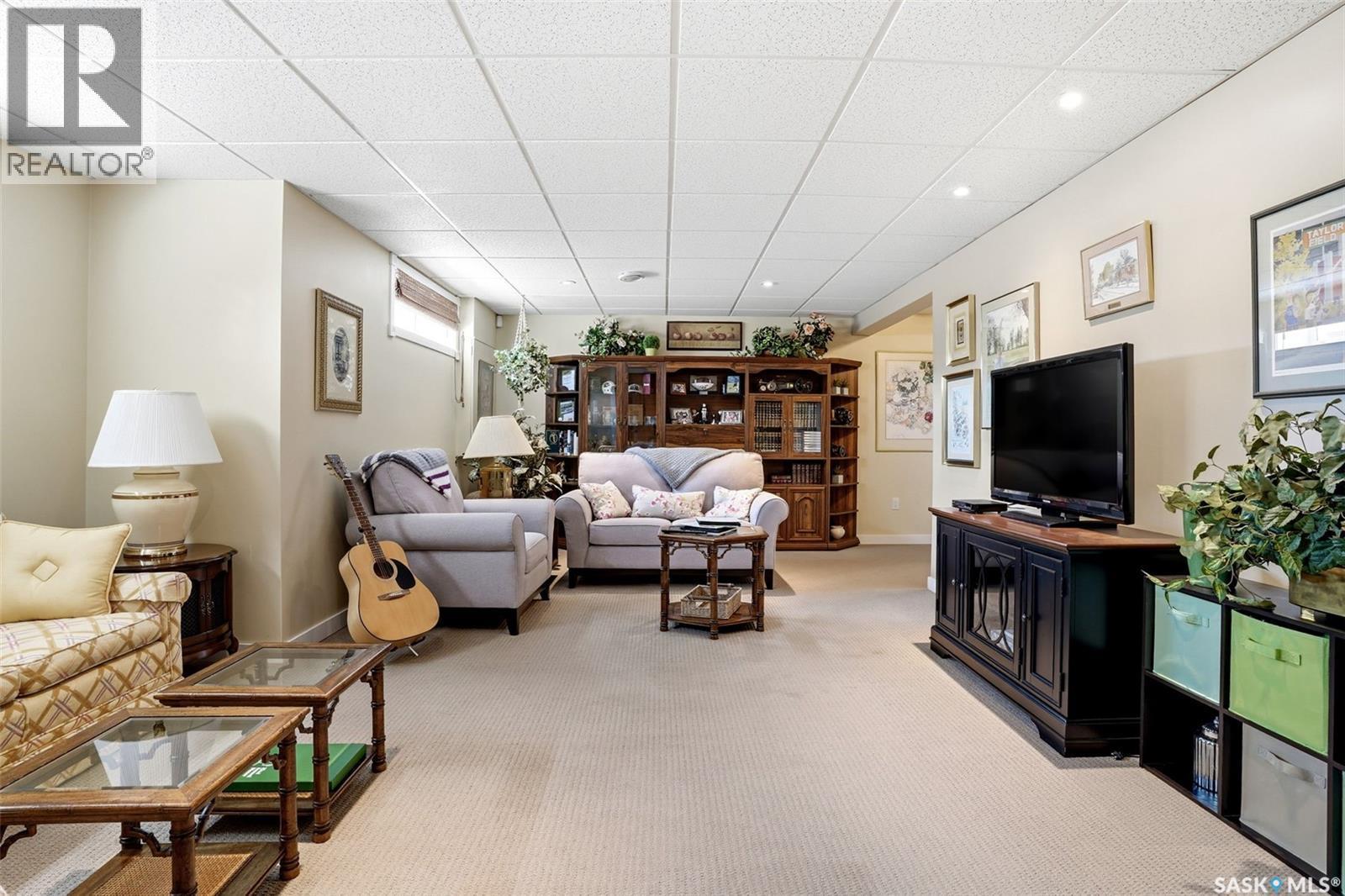 3 4101 Preston Crescent, Regina, SK - Indoor Photo Showing Living Room
