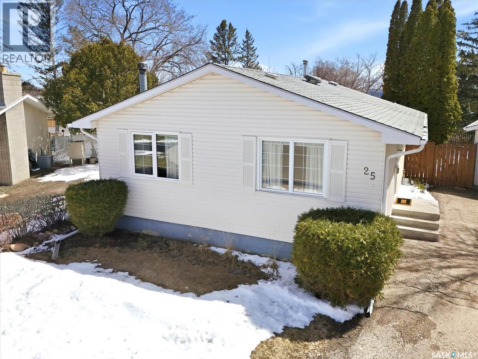25 Tupper Crescent, Saskatoon, SK - Outdoor