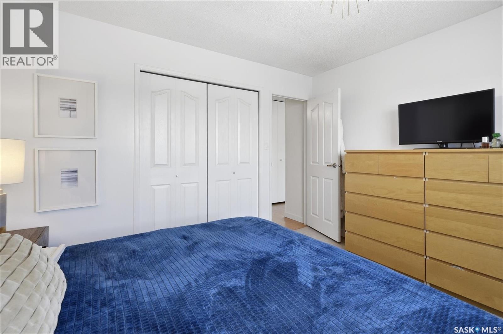 25 Tupper Crescent, Saskatoon, SK - Indoor Photo Showing Bedroom