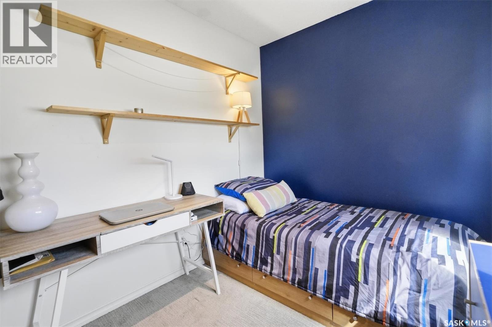 25 Tupper Crescent, Saskatoon, SK - Indoor Photo Showing Bedroom