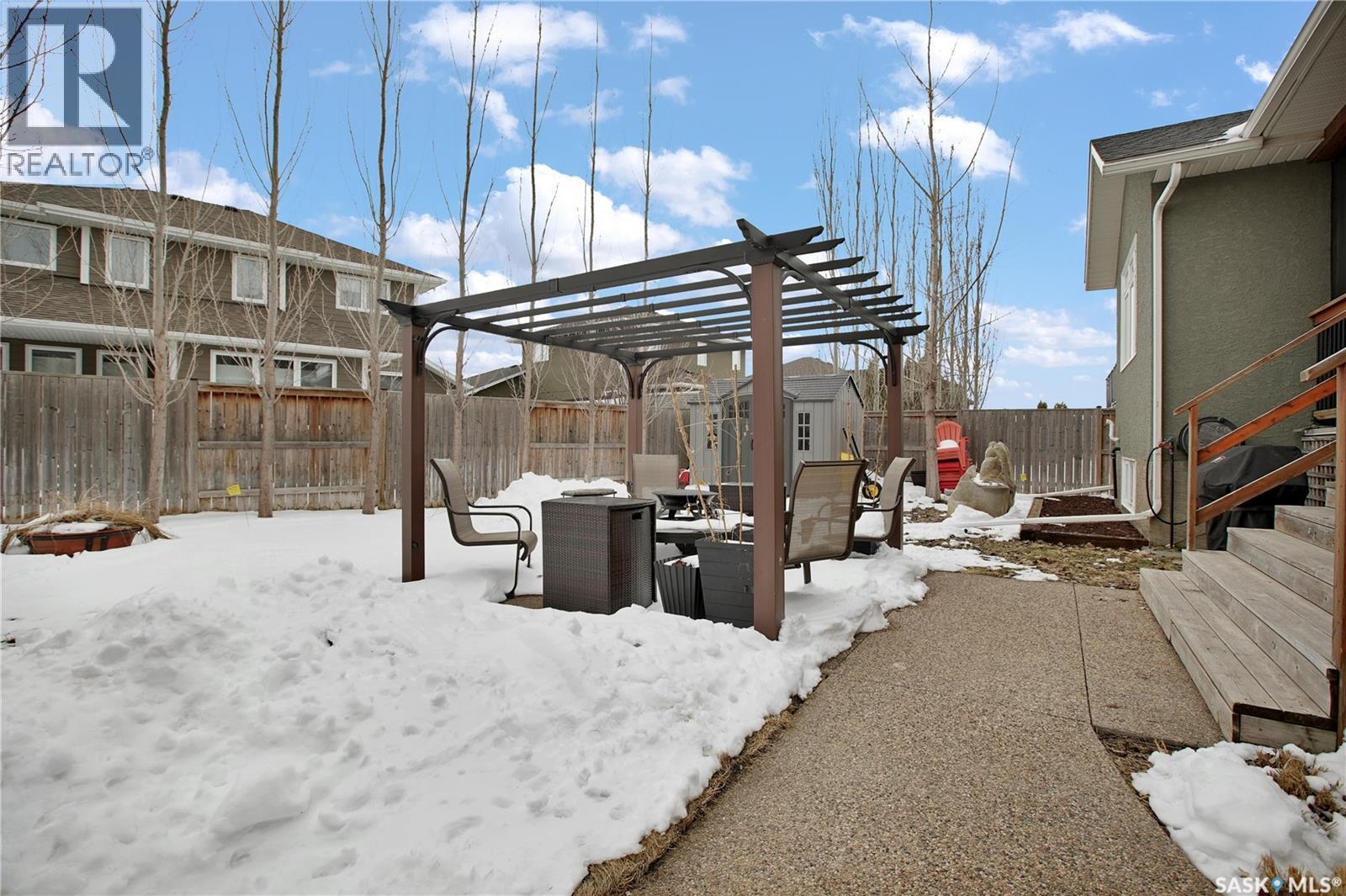 522 Hastings Crescent, Saskatoon, SK - Outdoor