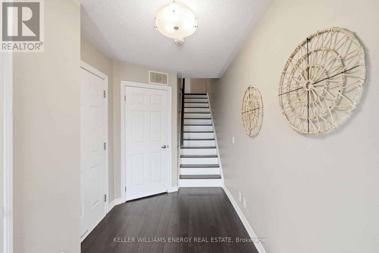 98 Tabaret Crescent, Oshawa (Windfields), ON - Indoor Photo Showing Other Room