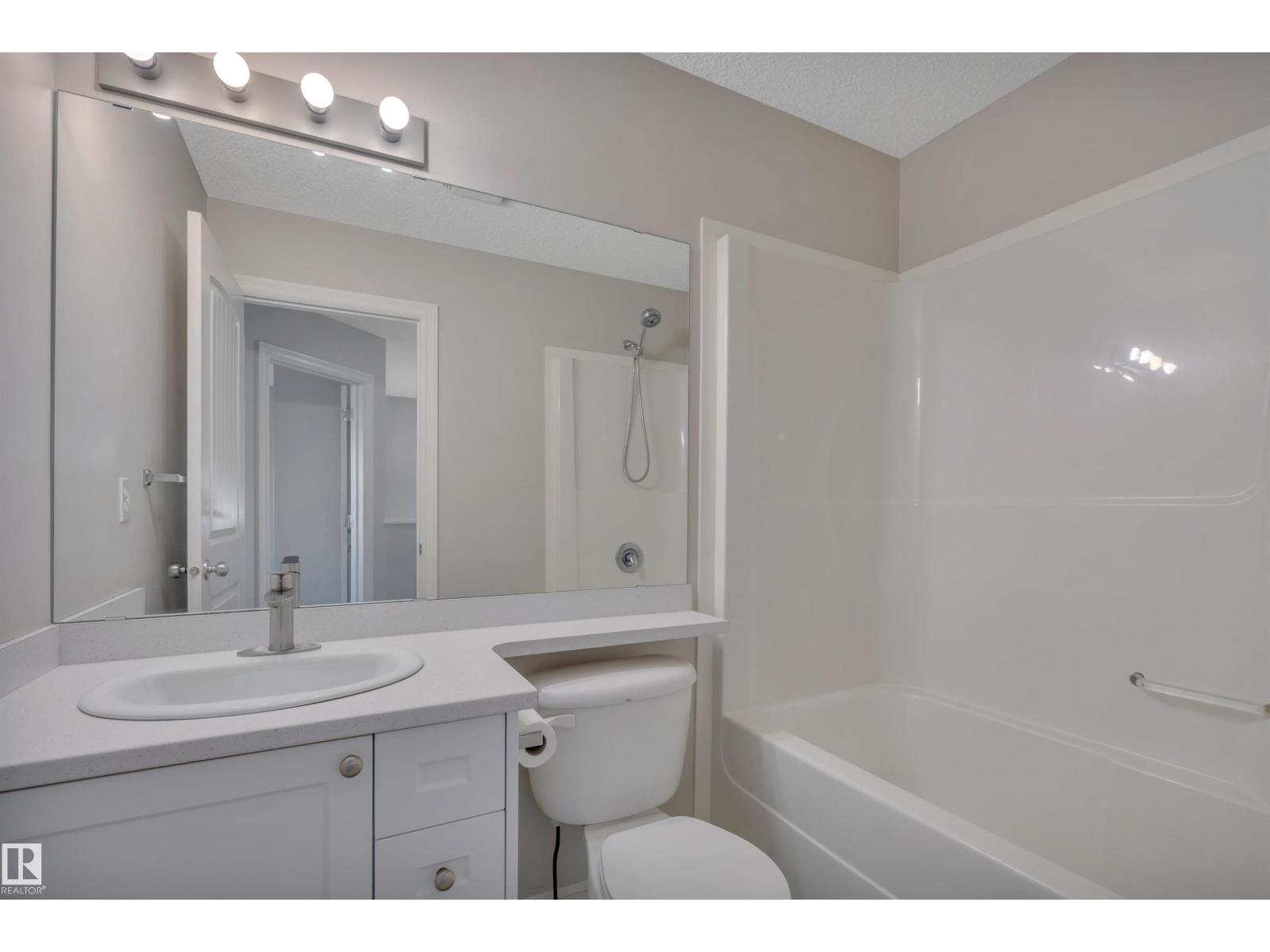 2329 29A Av Nw, Edmonton, AB