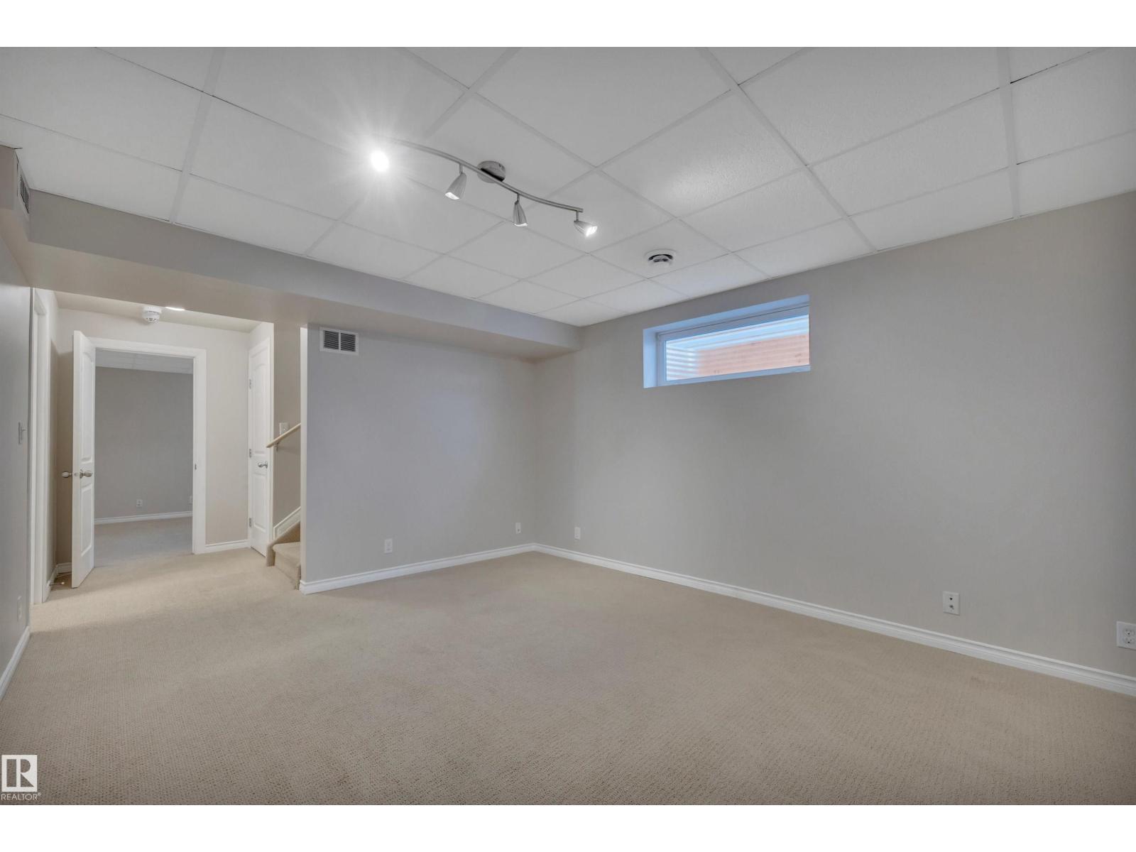 2329 29A Av Nw, Edmonton, AB