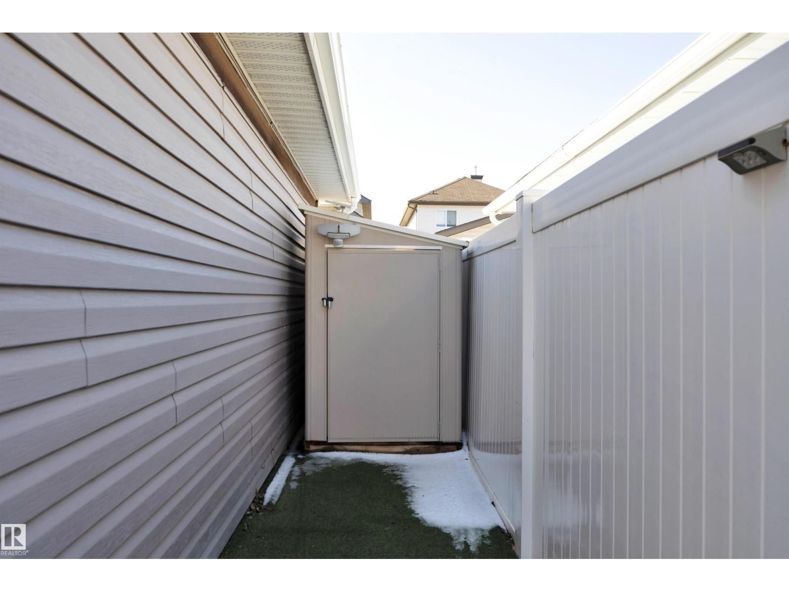 2329 29A Av Nw, Edmonton, AB
