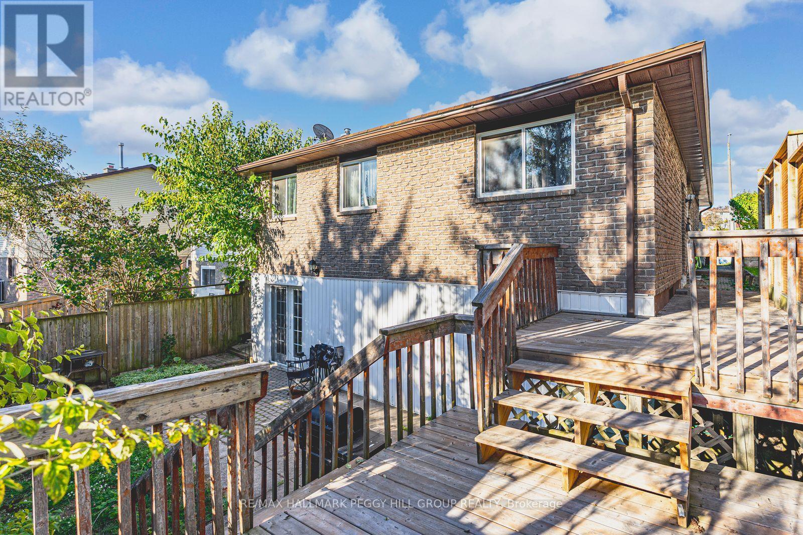 69 Fox Run, Barrie, ON - Outdoor With Deck Patio Veranda