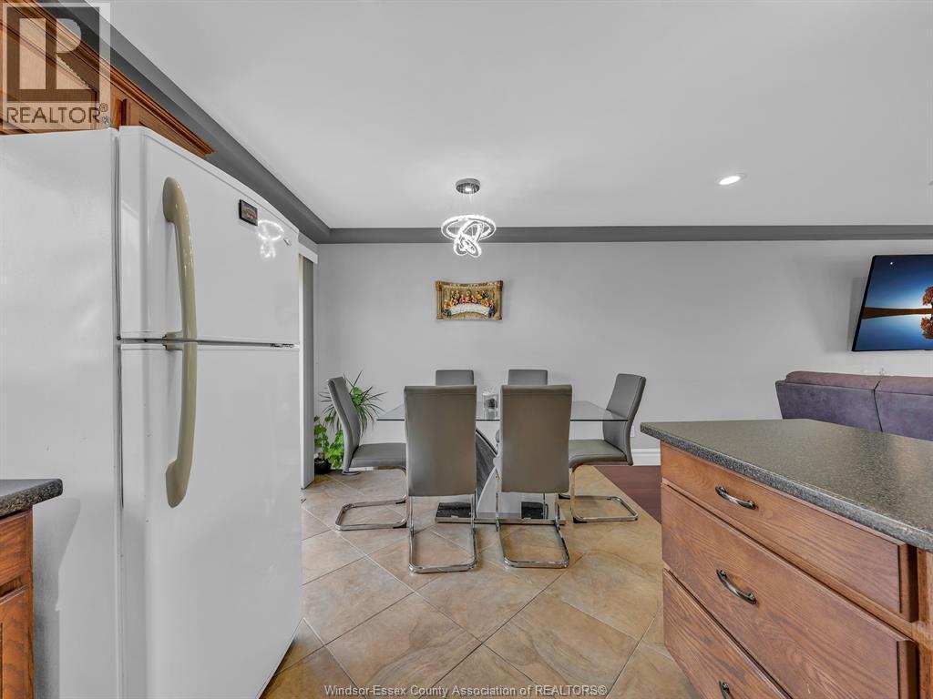 2848 Southridge, Windsor, ON - Indoor