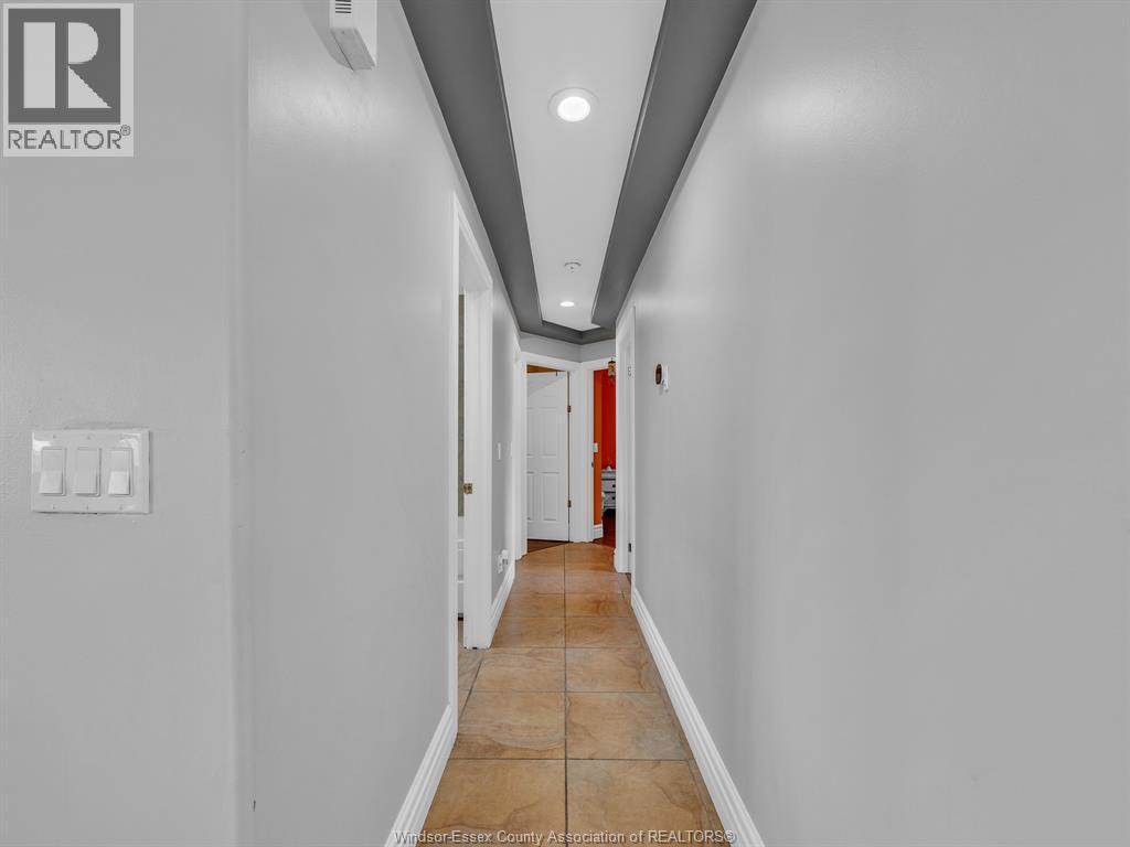 2848 Southridge, Windsor, ON - Indoor Photo Showing Other Room