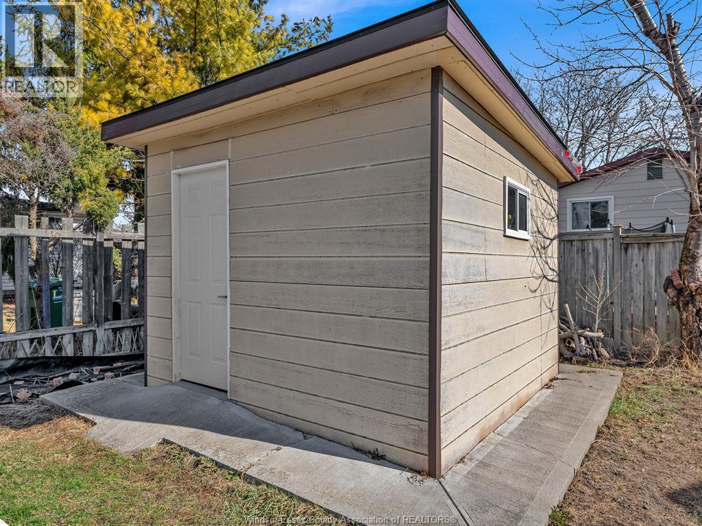 2848 Southridge, Windsor, ON - Outdoor With Exterior