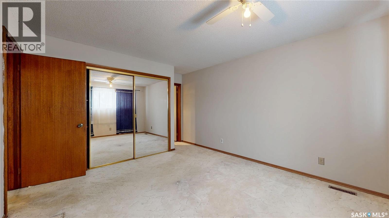 114 Windfield Road, Regina, SK - Indoor Photo Showing Other Room