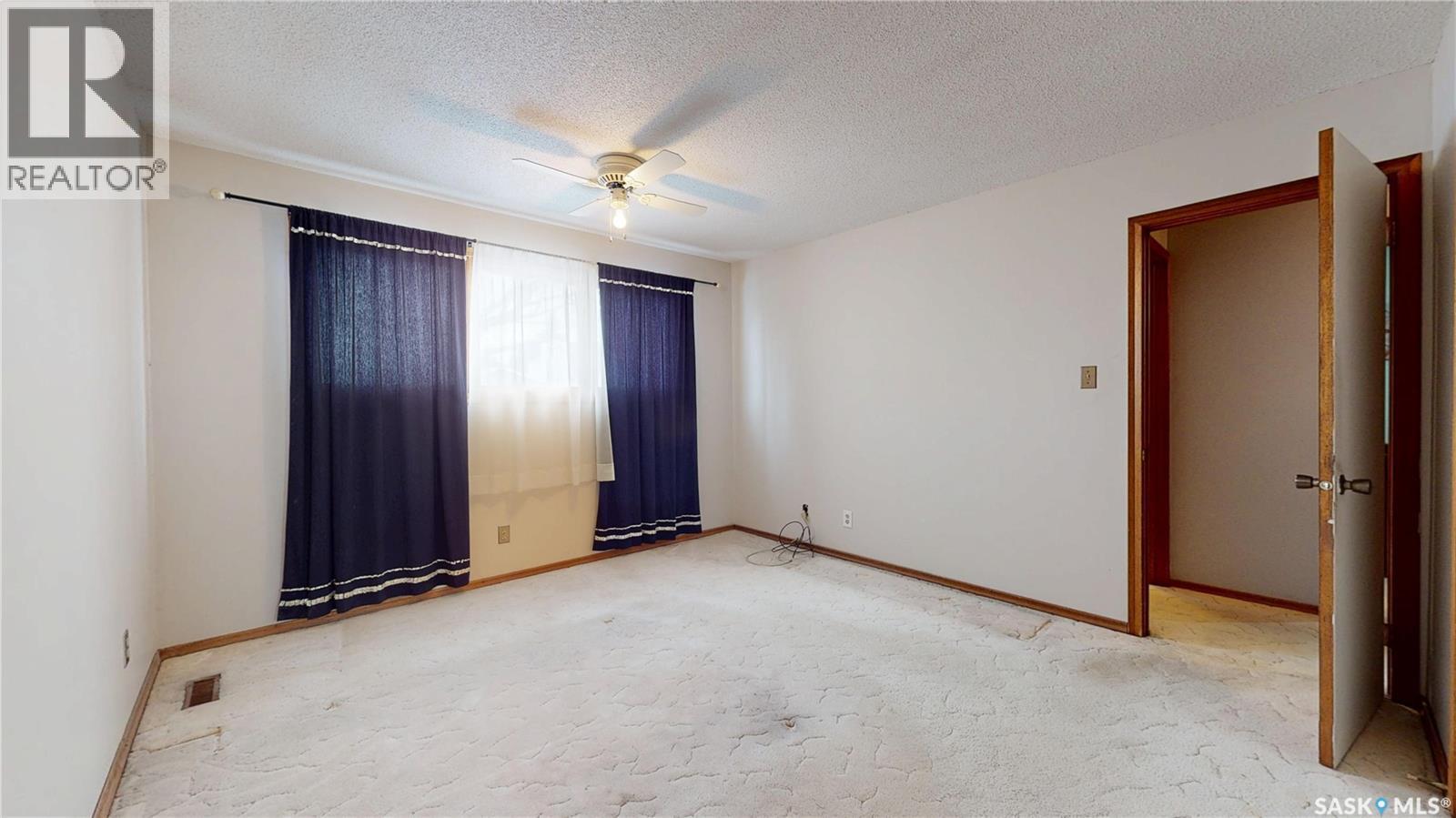 114 Windfield Road, Regina, SK - Indoor Photo Showing Other Room