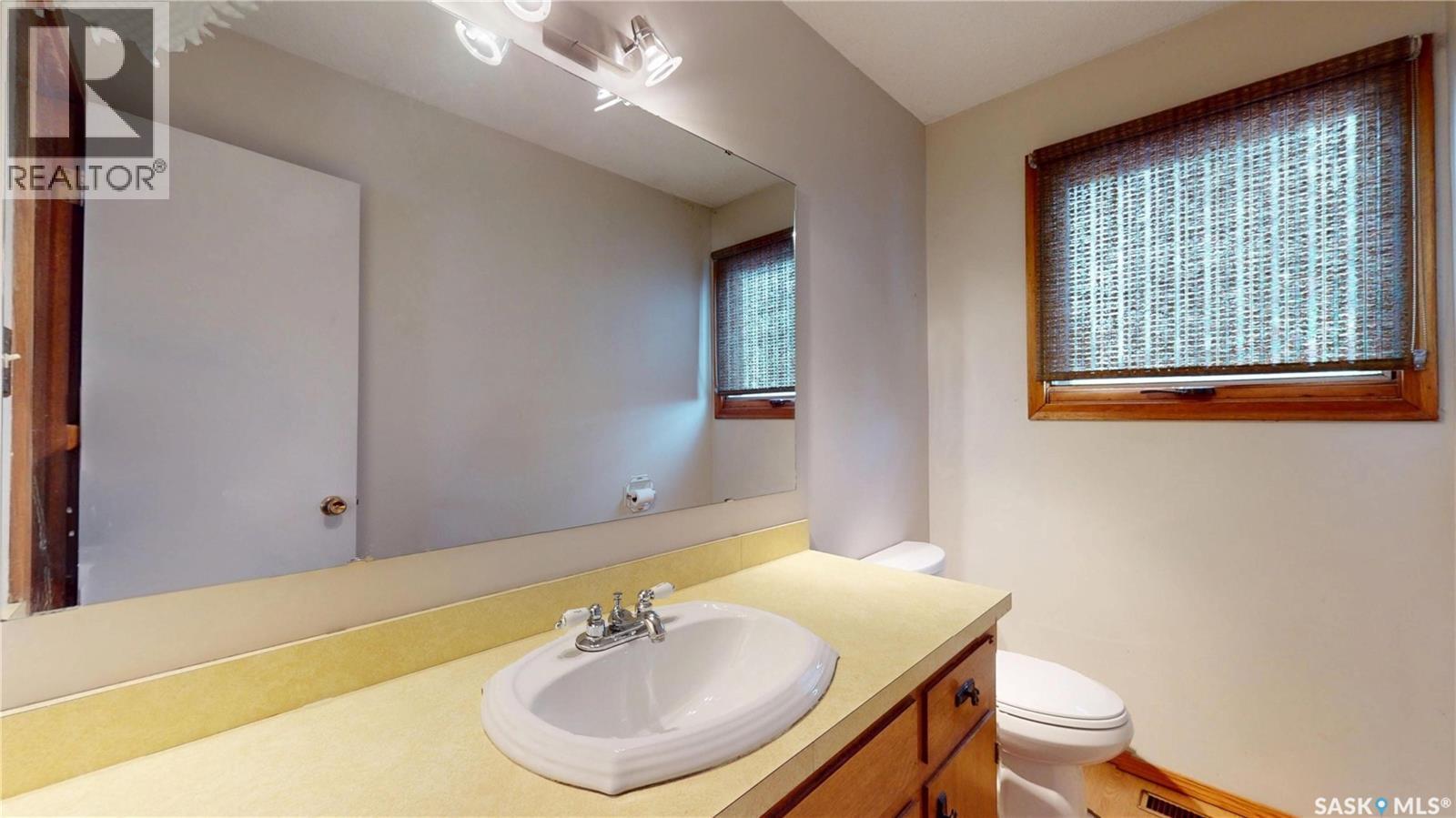 114 Windfield Road, Regina, SK - Indoor Photo Showing Bathroom