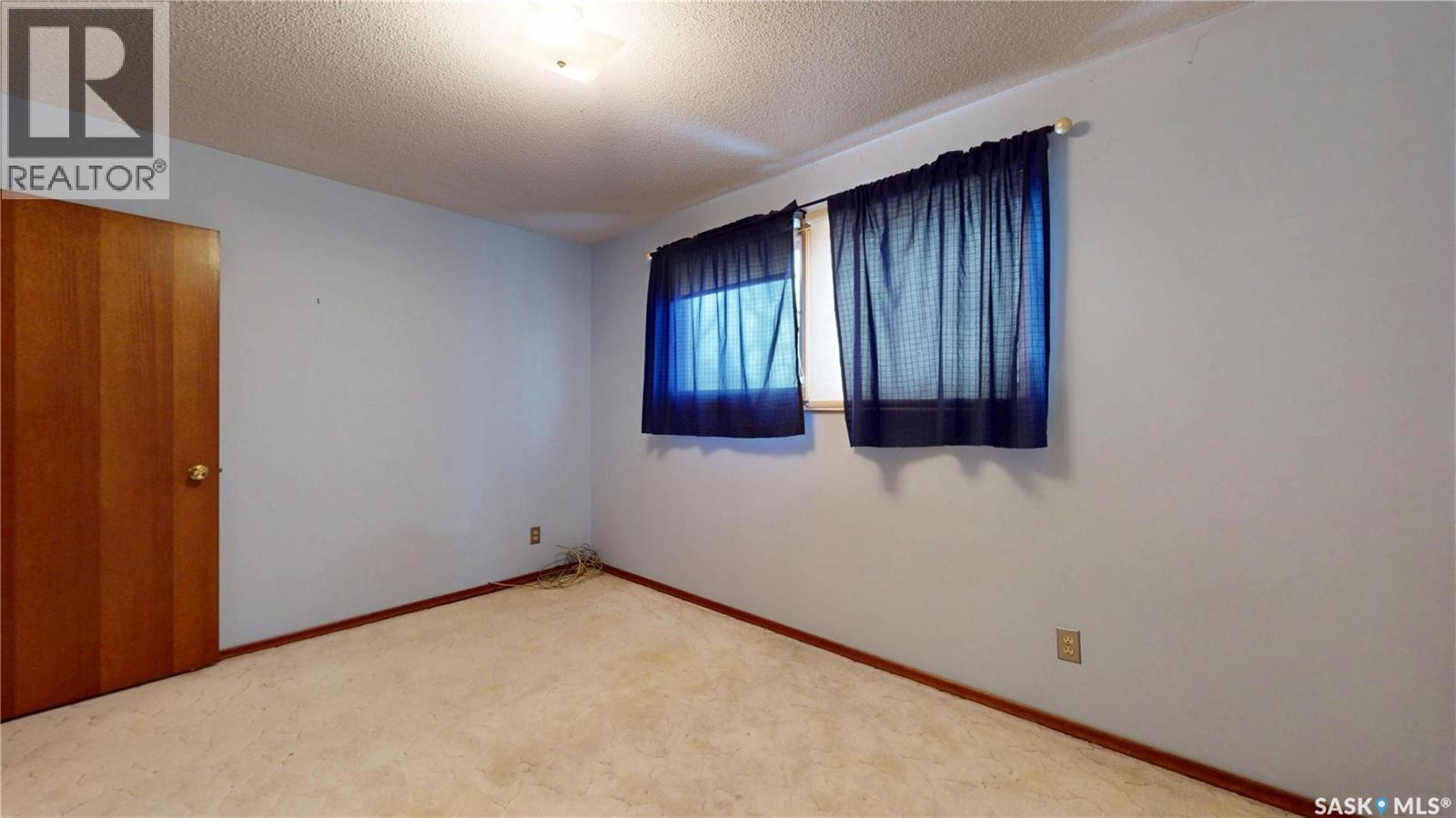 114 Windfield Road, Regina, SK - Indoor Photo Showing Other Room
