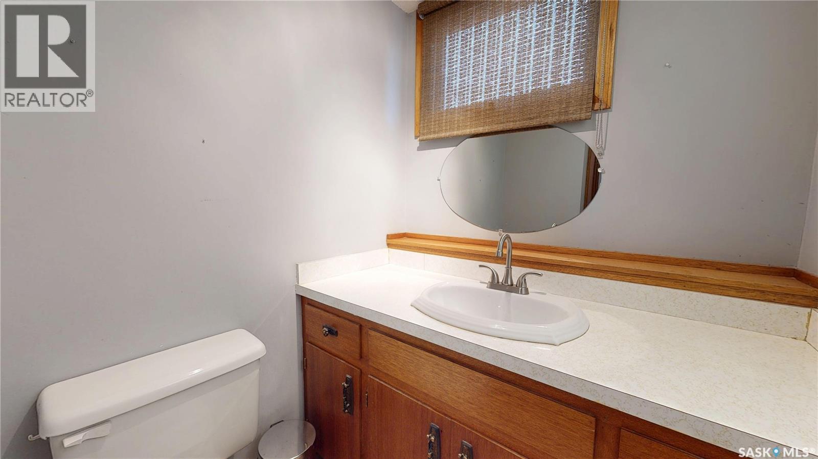 114 Windfield Road, Regina, SK - Indoor Photo Showing Bathroom