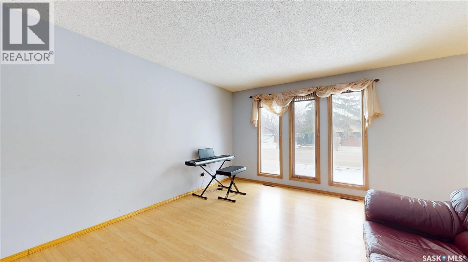 114 Windfield Road, Regina, SK - Indoor