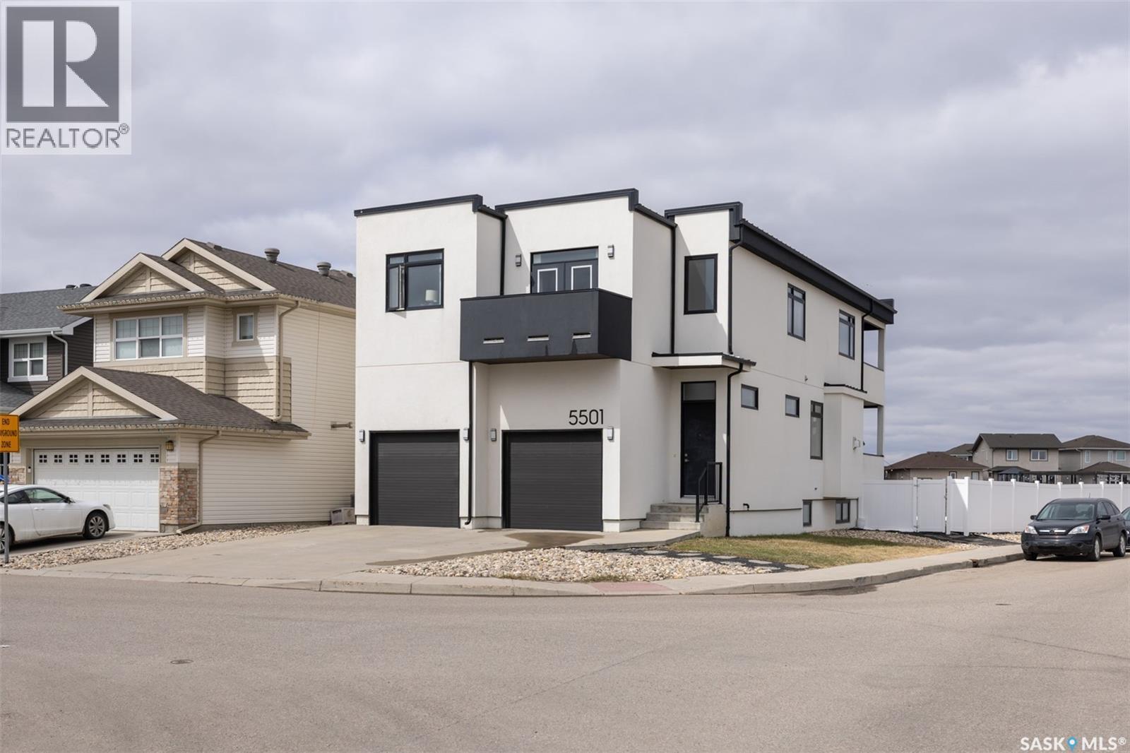 5501 Norseman Crescent, Regina, SK - Outdoor